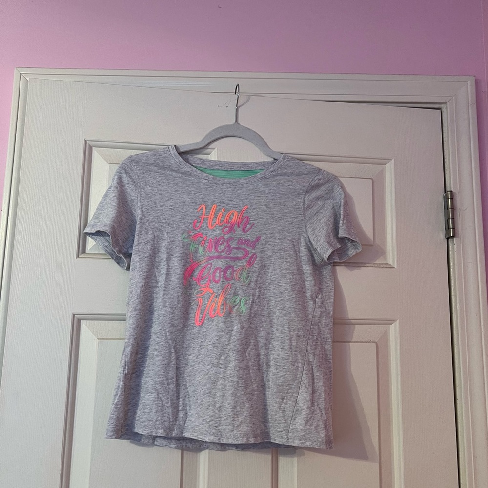Girls Athletic Works tee shirt short sleeves